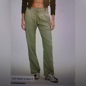lululemon athletica Olive Dance Studio Pants Size 2